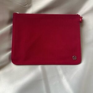 Lululemon Wristlet Cranberry New without tags